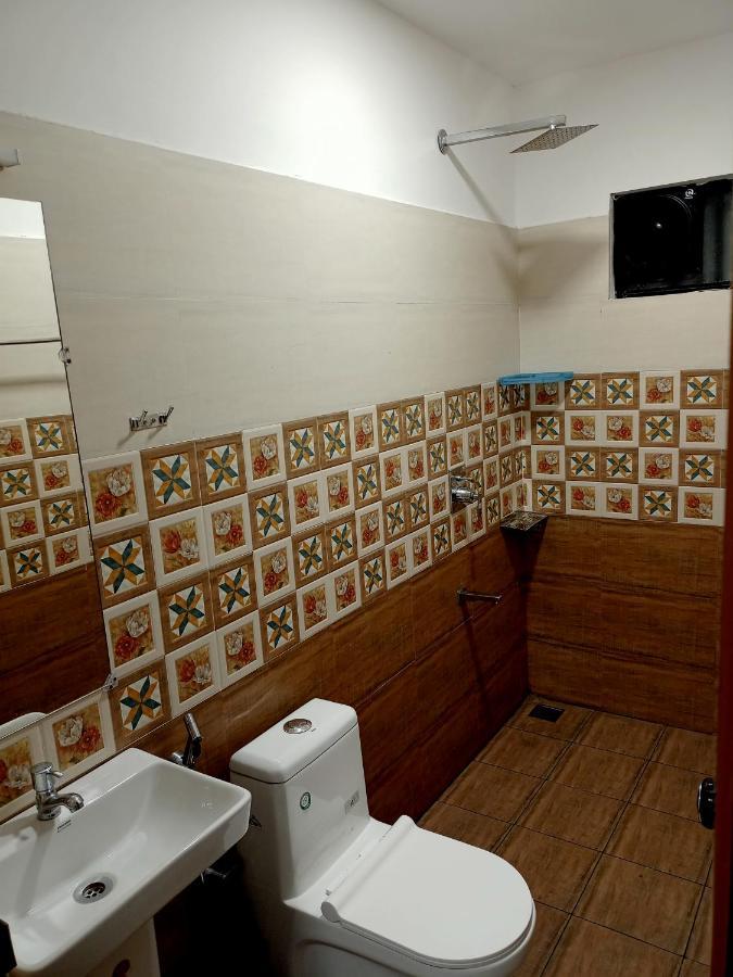 La Casa De Alexa Homestay Ідуккі Екстер'єр фото